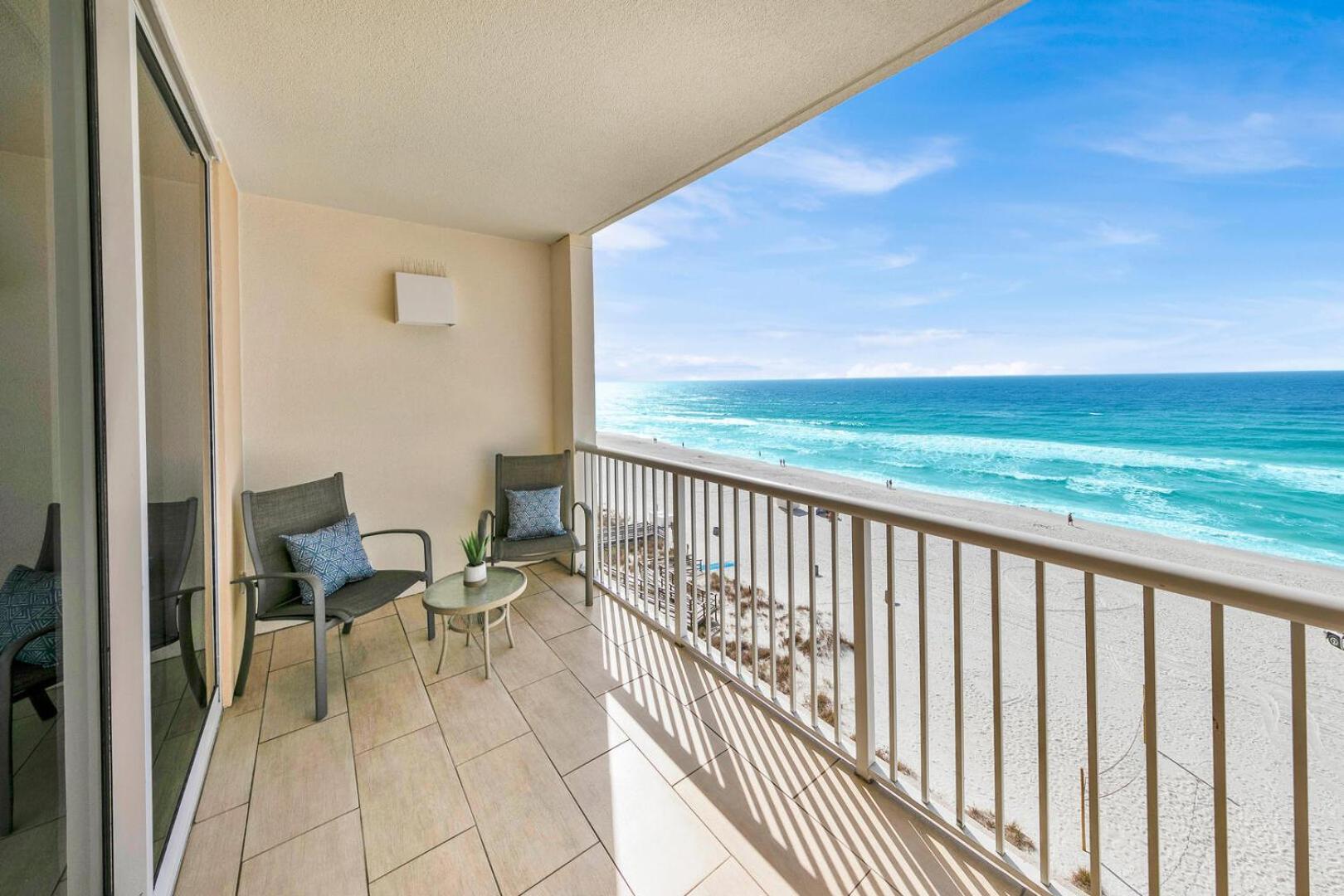 Beachfront Unit-majestic Apartment