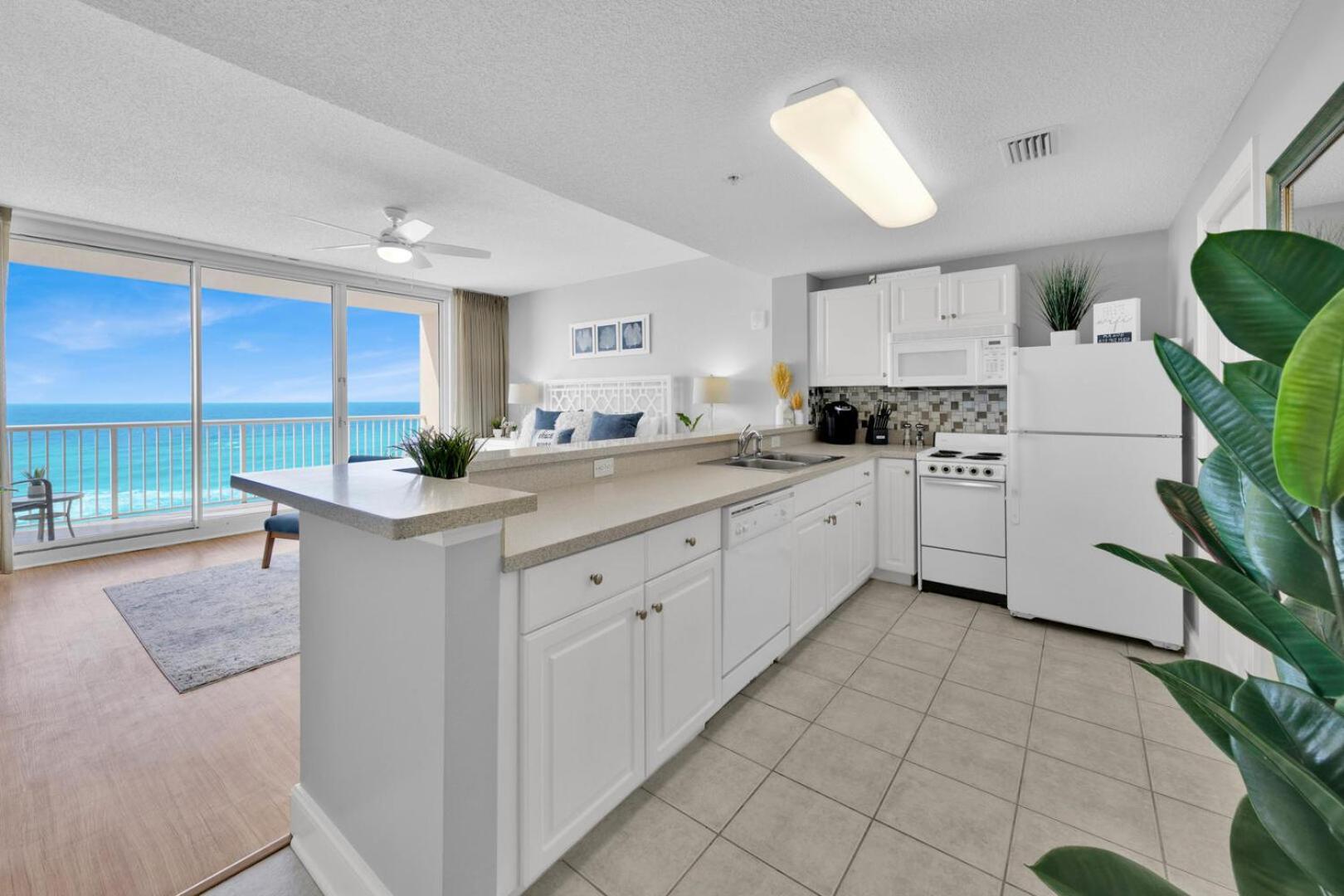Apartment Beachfront Unit-majestic *